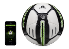 Entretener Fácil de suceder pasado miCoach iPhone-app en Adidas smart_ball analyseren je voetbaltechniek