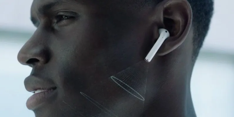 Gerucht: ‘Apple dit jaar met nieuwe AirPods met Hé Siri, volgend jaar waterbestendig’