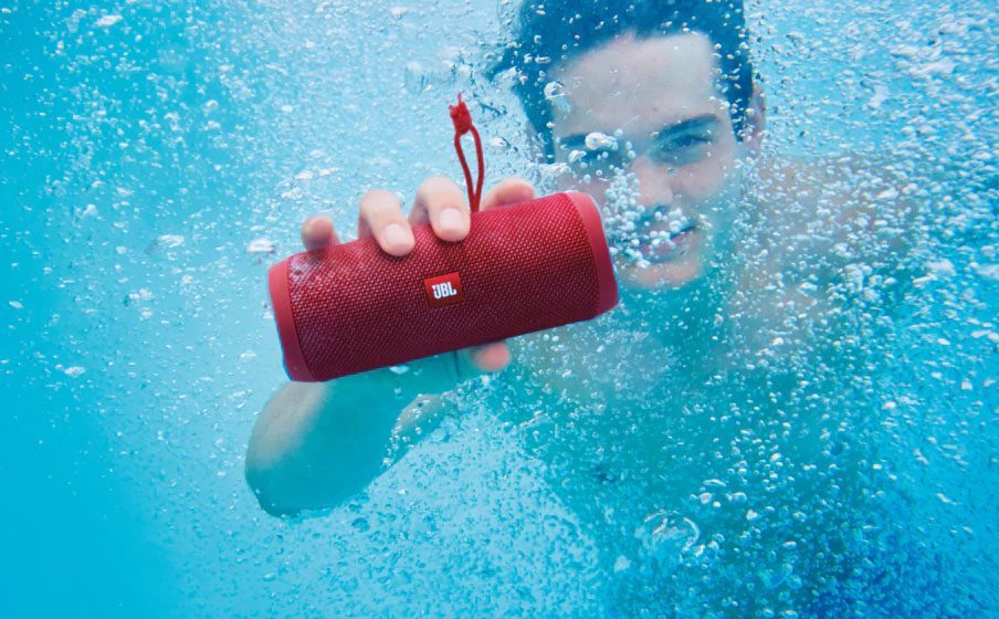 Bezighouden Gewoon toevoegen De beste waterproof speakers voor je tuinfeestje of badkamer