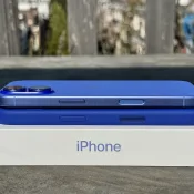 iPhone 16 met cameraregelaar