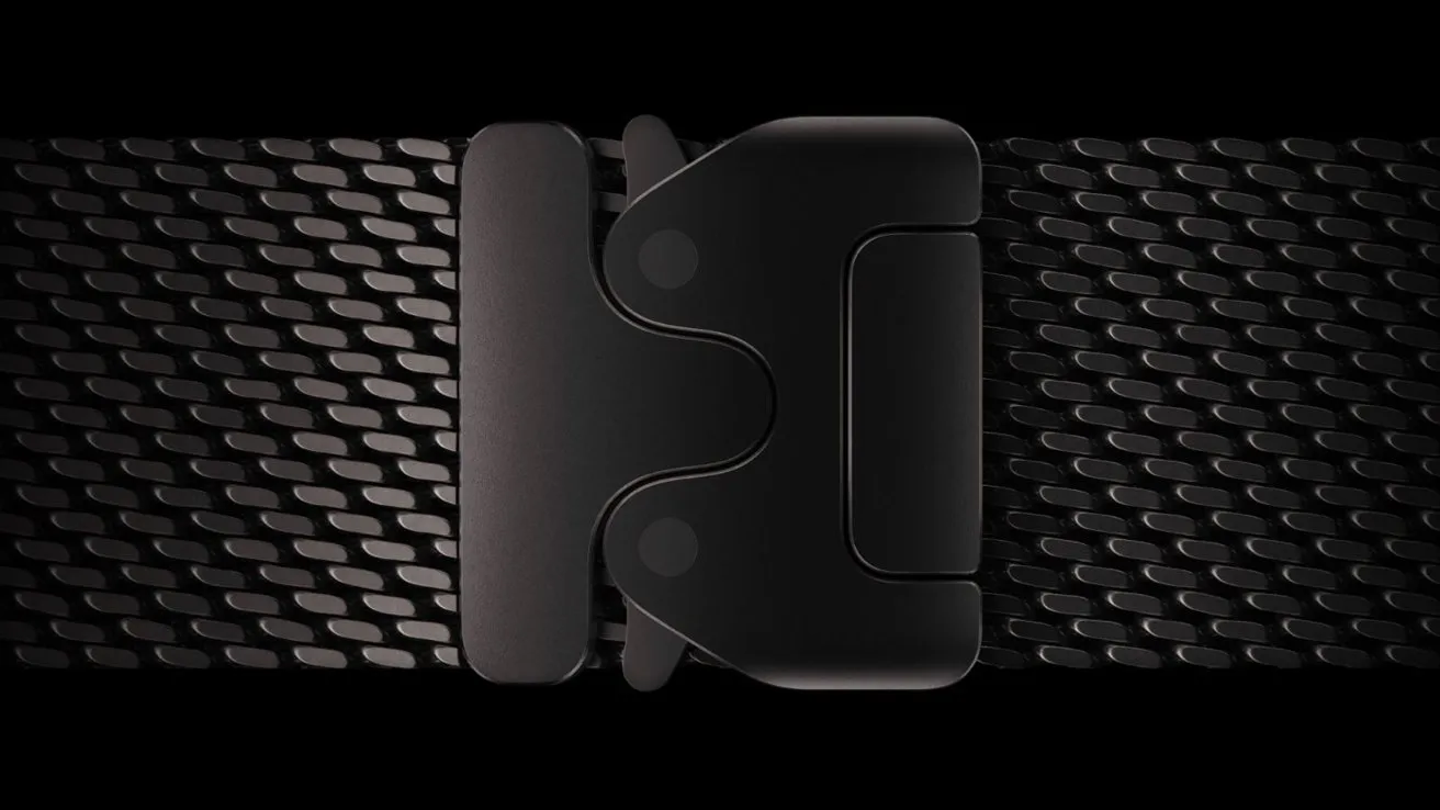 Apple Watch Ultra Milanese Loop in titanium