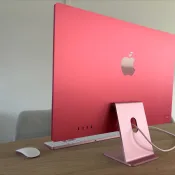 iMac M4 review: achterkant in roze