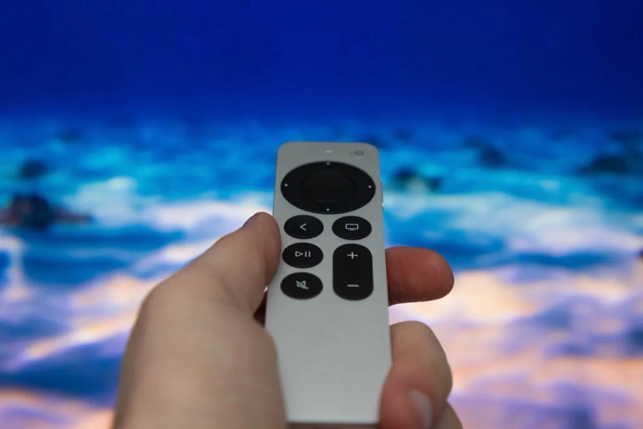 Televisie bedienen met Siri Remote van de Apple TV: zo werkt het