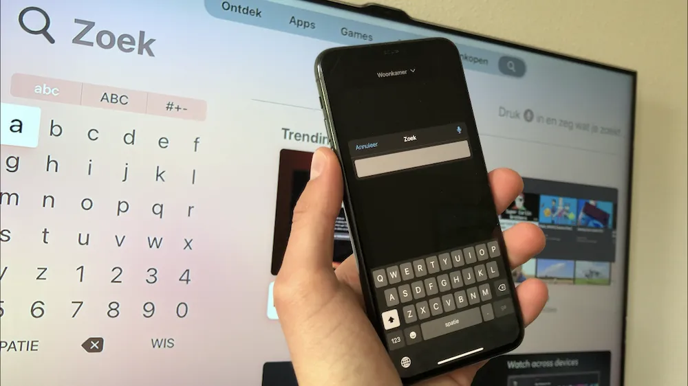 Tekst invoeren op de Apple TV door je iPhone of iPad te gebruiken