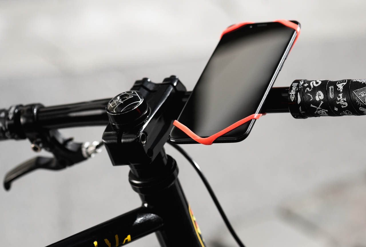mixer Schiereiland Reageren Handige fietshouders voor iPhone om je handen vrij te houden