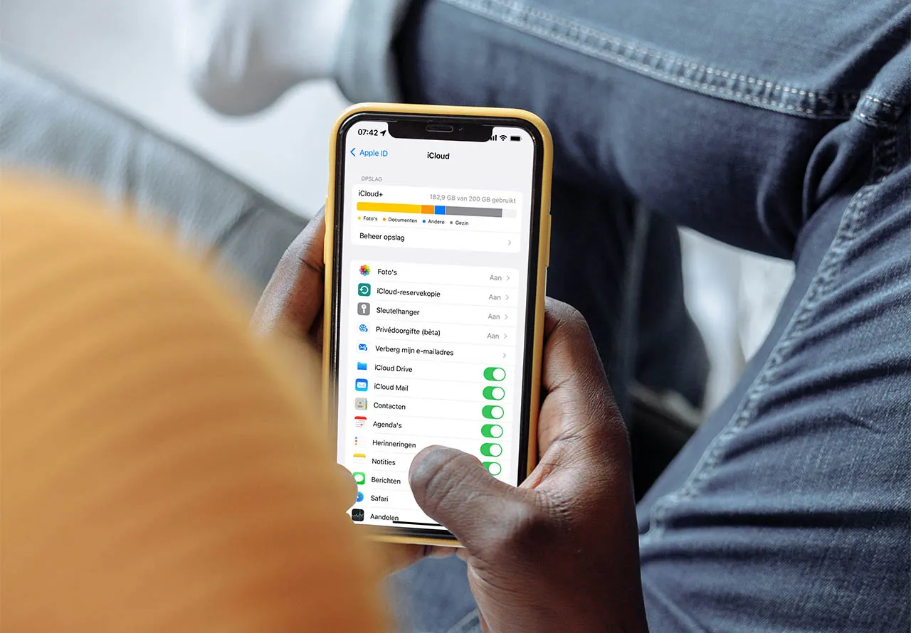 Controleren hoeveel iCloud-opslagruimte nog vrij is doe je zo