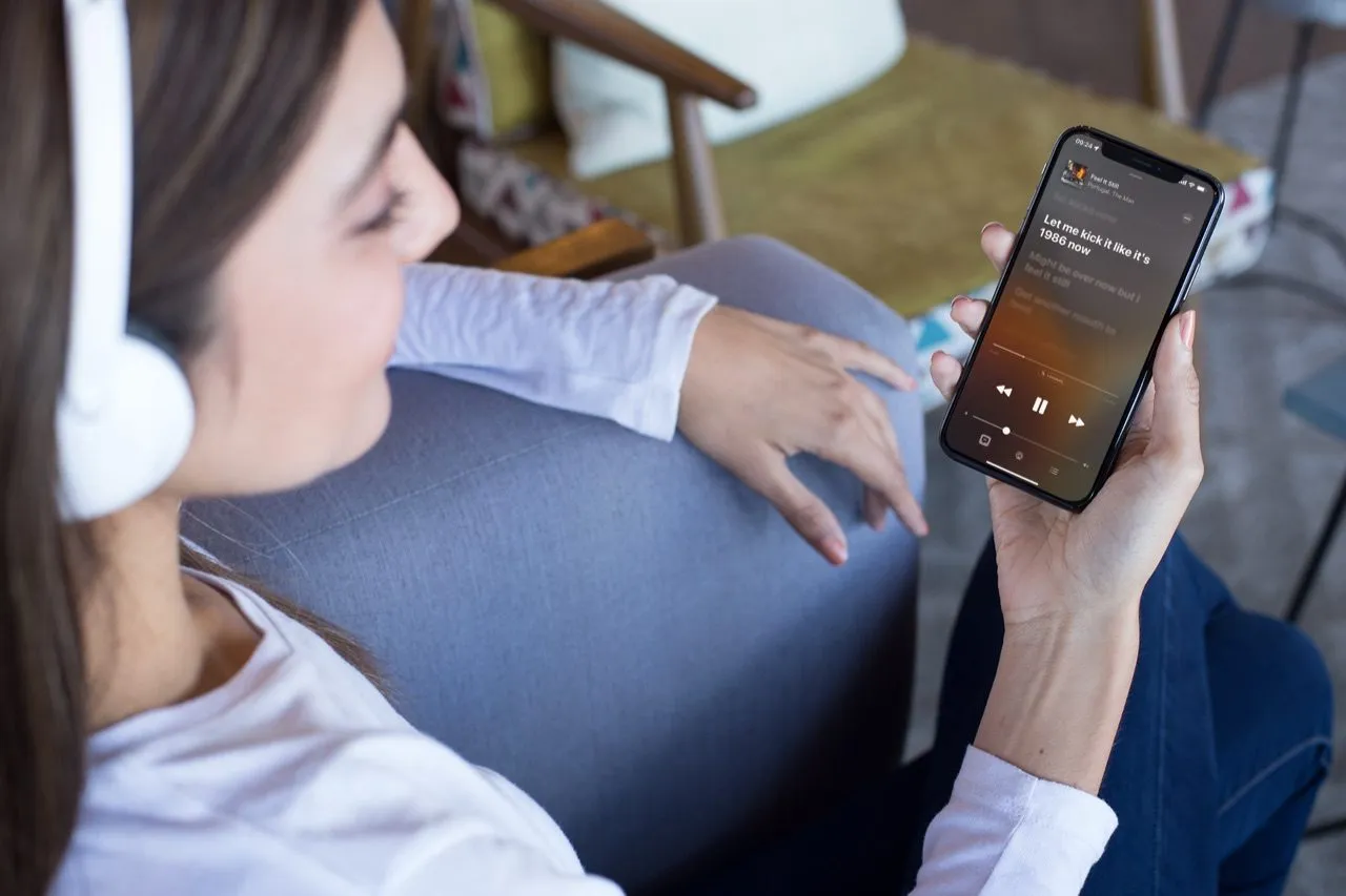 Songteksten bekijken en bedienen in Apple Music doe je zo