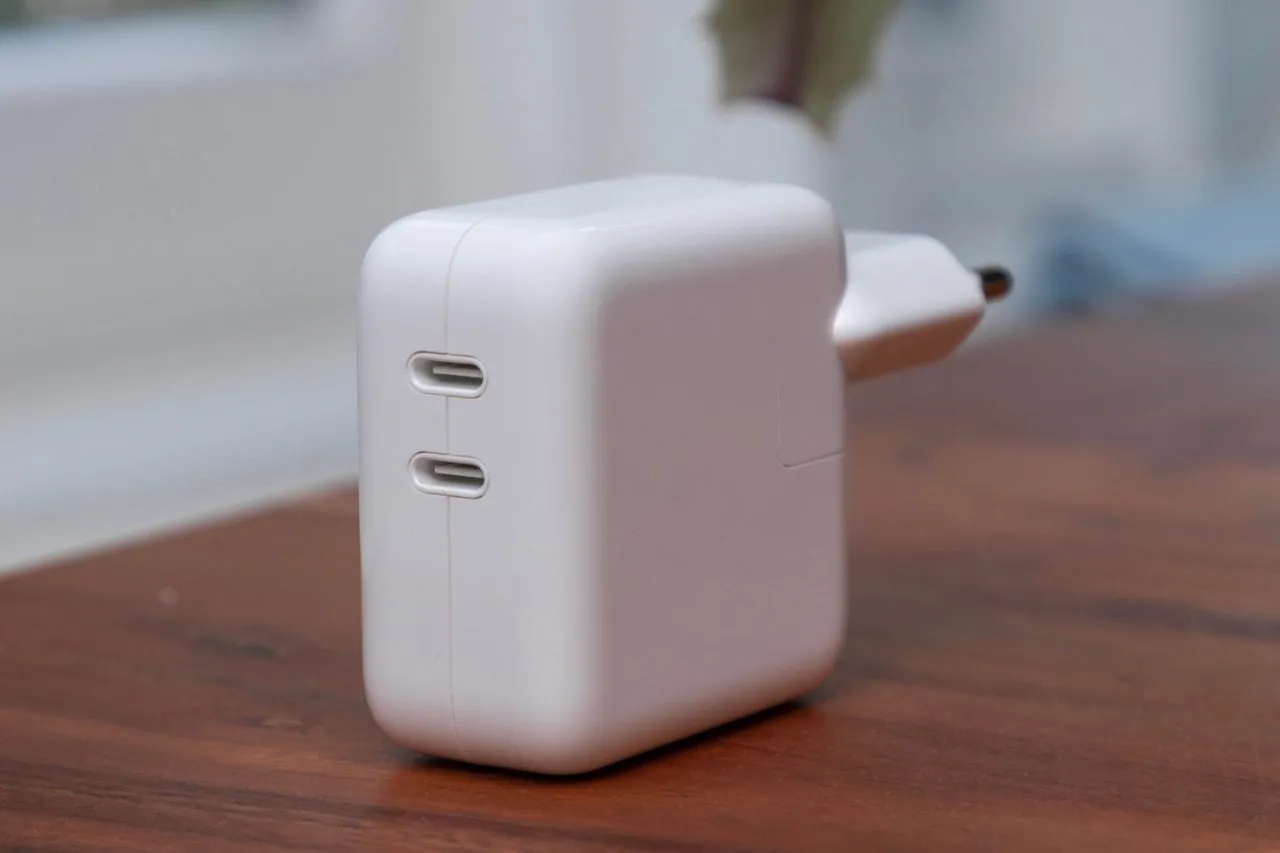 iCulture bekijkt: Apple’s 35 W lichtnetadapter met twee usb-c-poorten